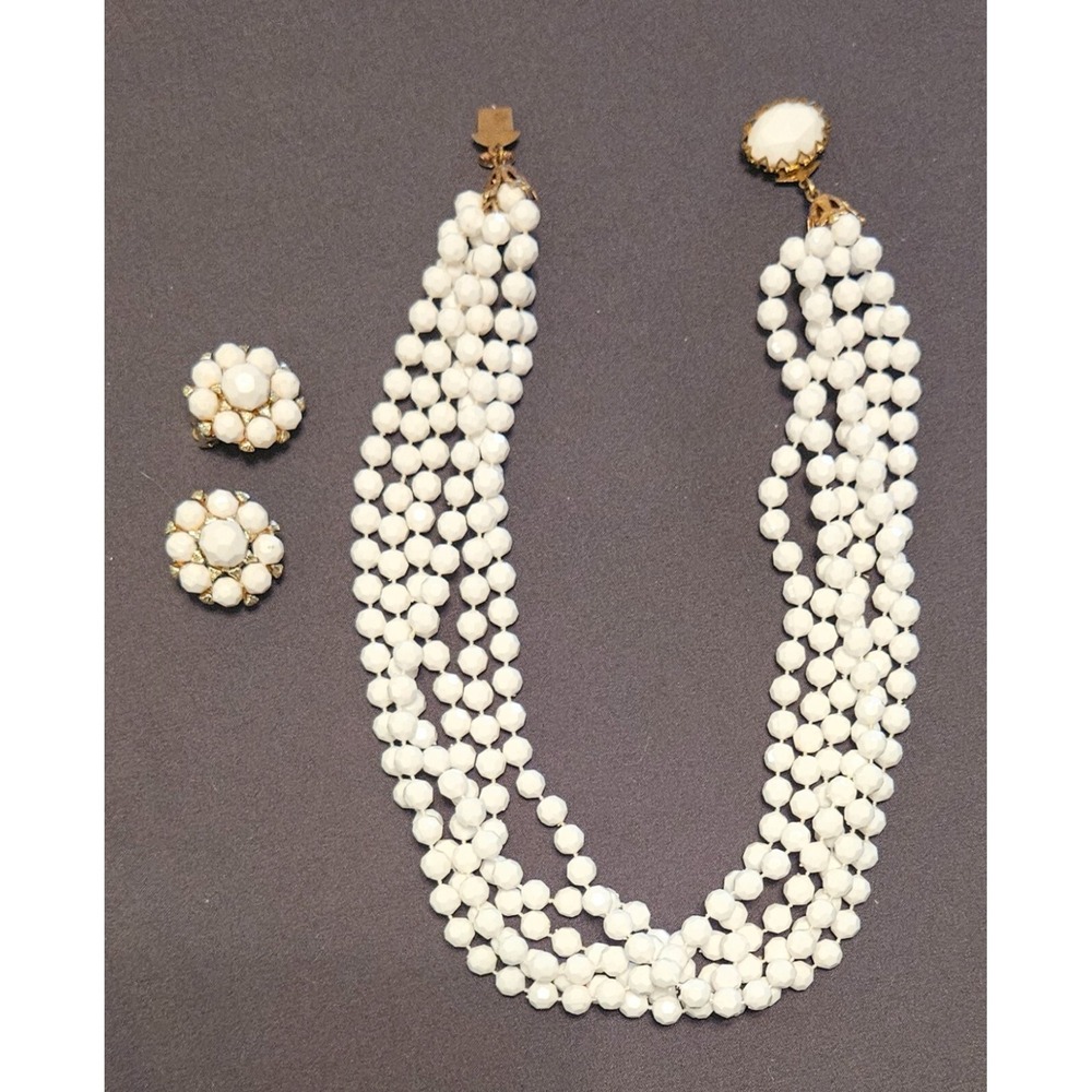 VTG‎ Pat Pend White 6 strand 16 inch necklace and clip on earrings